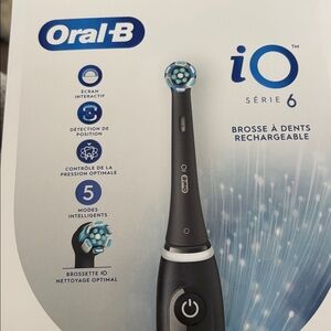 Oral-B iO Series 6 Black Rechargeable Toothbrush